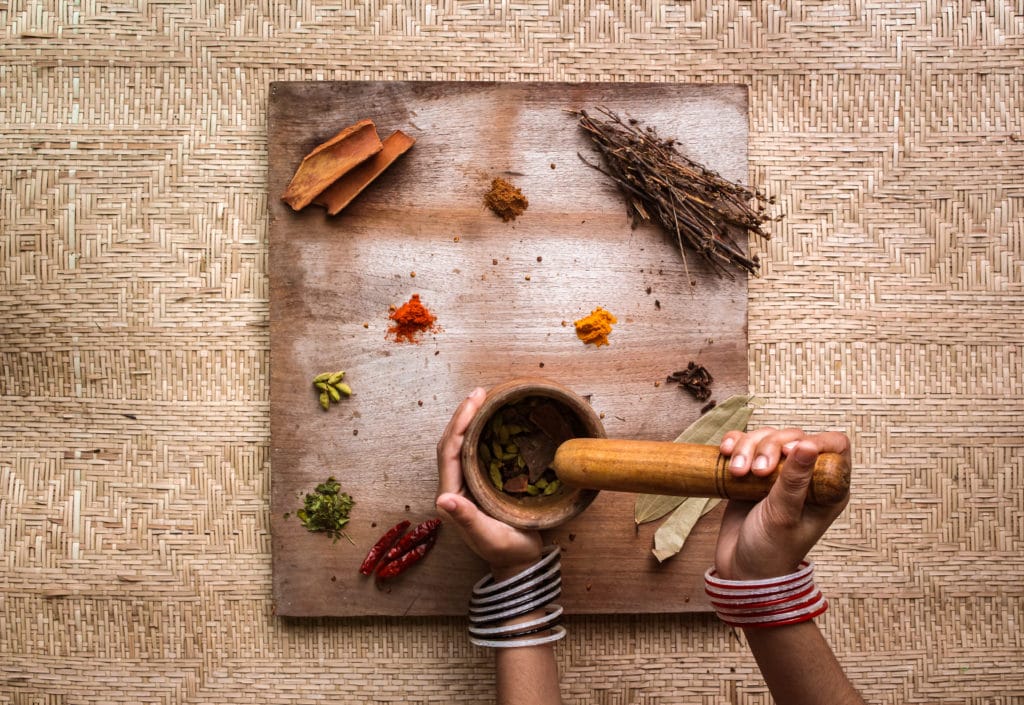 come rendere più saporito il cibo,come rendere i cibi più saporiti,come insaporire i cibi,come insaporire il cibo,condimenti light per pasta,condimenti light per insalata,come insaporire gli alimenti,alimenti più saporiti,cucina senza sale,salse da condimento.